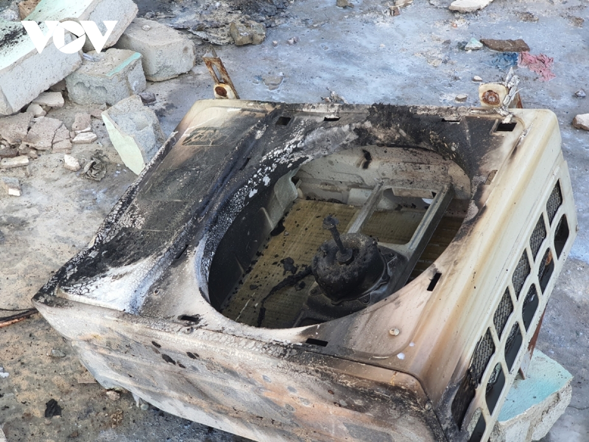 Da nang chay lon tai mot kho hang tren duong hoang van thai hinh anh 7