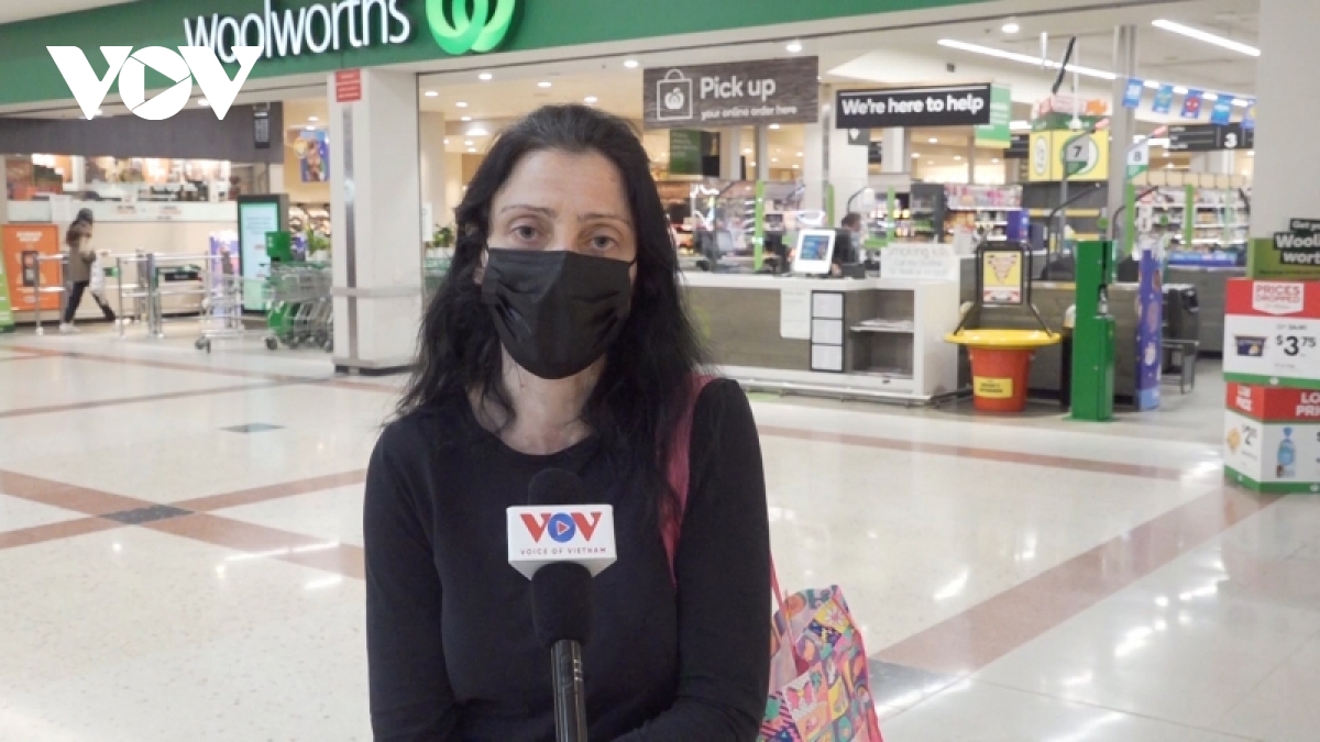 nguoi dan australia that chat chi tieu khi gia ca tang cao hinh anh 1