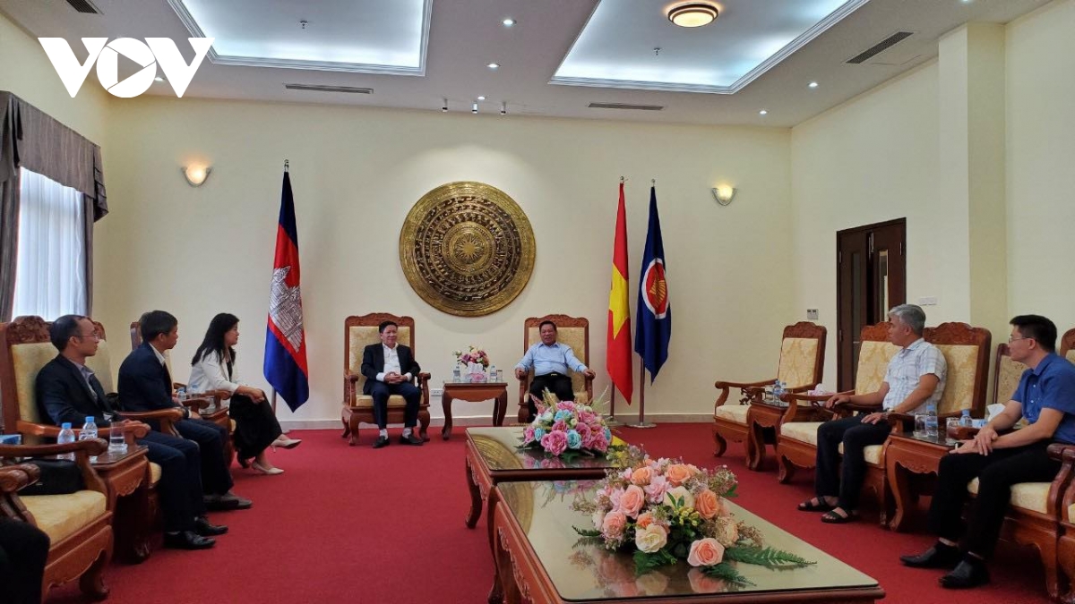 bo truong bo thong tin campuchia danh gia cao su hop tac va giup do cua viet nam hinh anh 2