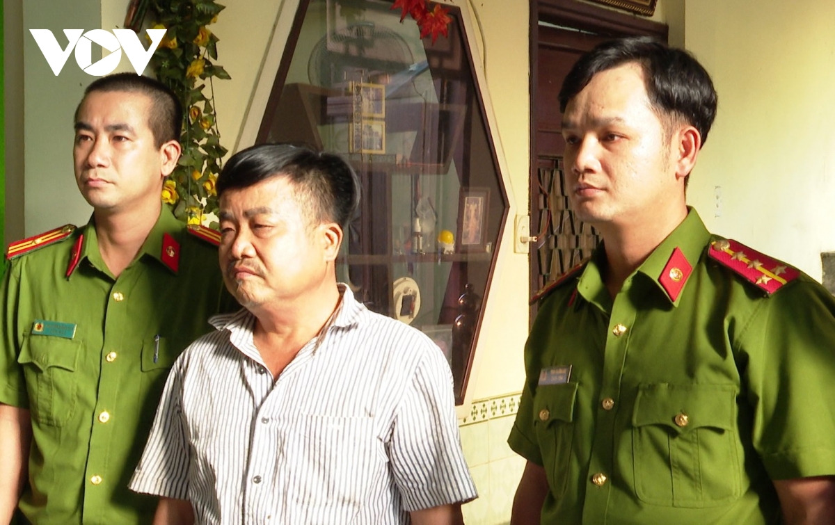 bat doi tuong mua ban khong hang nghin hoa don xang dau de truc loi hinh anh 2