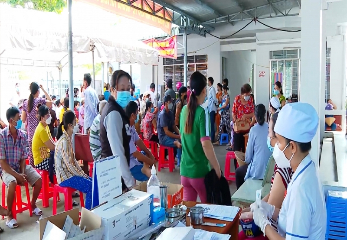 so nguoi tiem vacicne ngua covid-19 tai Dbscl tang dang ke hinh anh 2