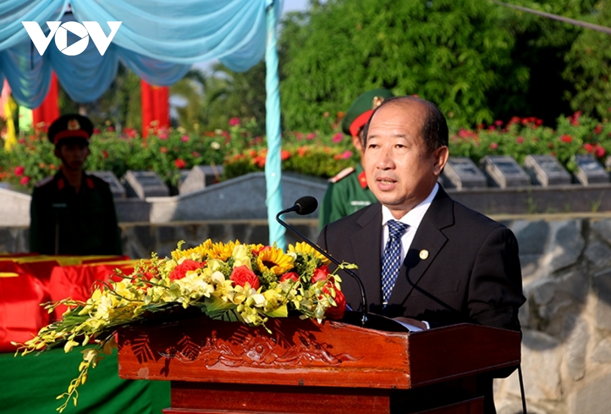Dong thap to chuc truy dieu, cai tang 80 hai cot liet si hinh anh 1