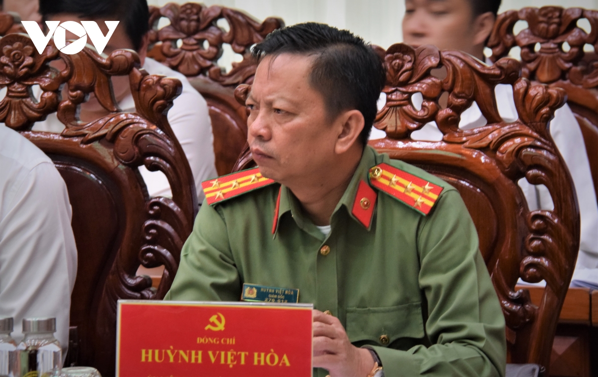 thu tuong vuon len manh me bang suc manh noi sinh, khong trong cho, y lai hinh anh 2