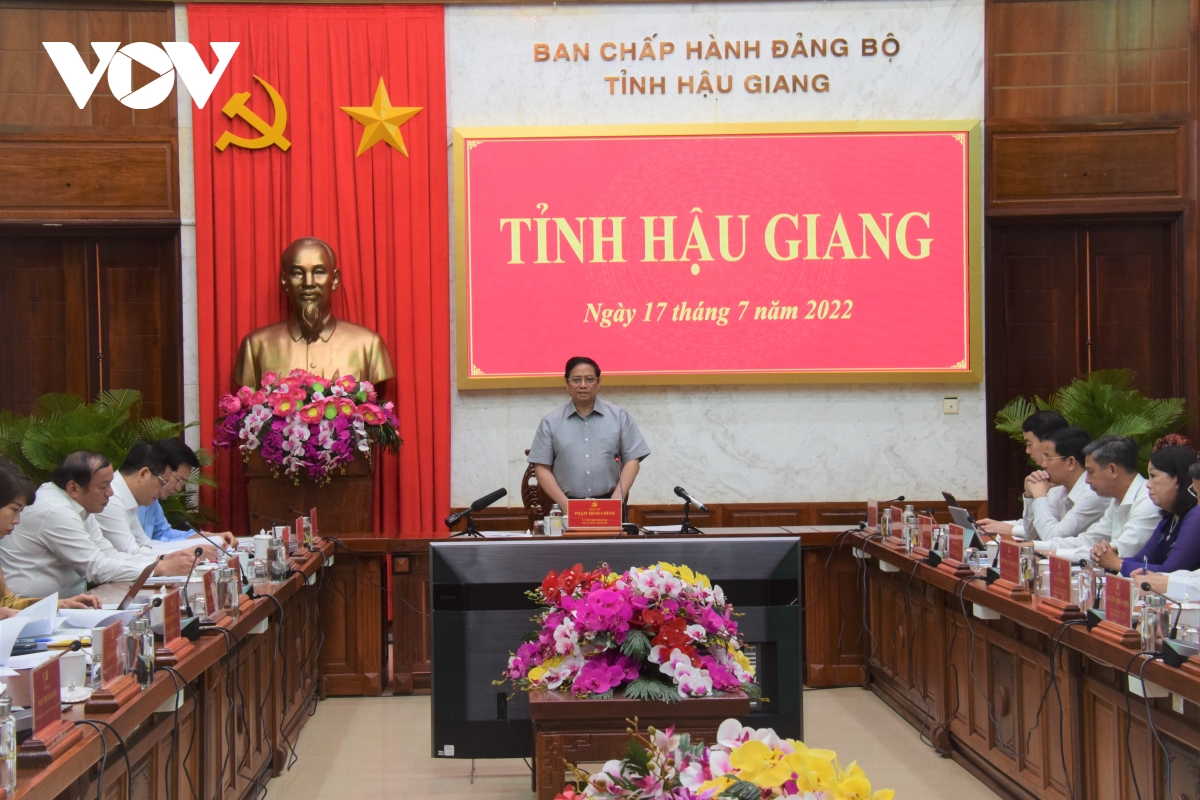 thu tuong vuon len manh me bang suc manh noi sinh, khong trong cho, y lai hinh anh 4