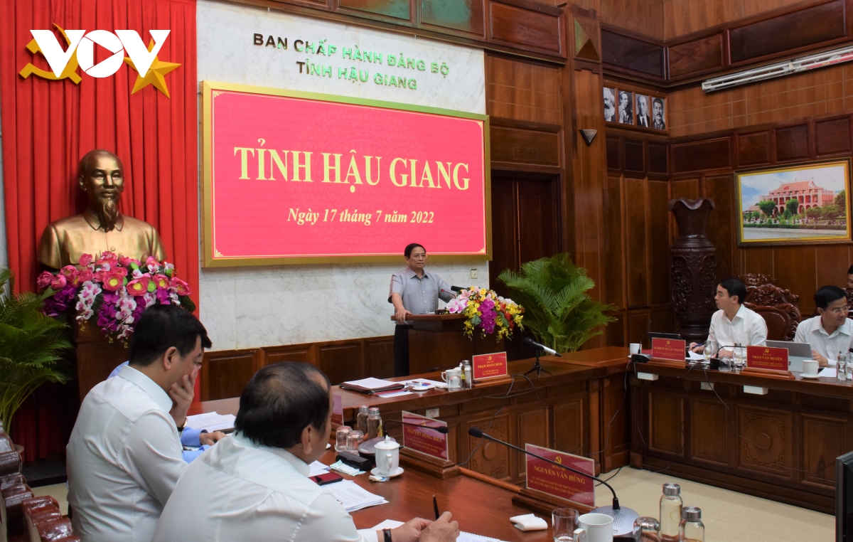 thu tuong vuon len manh me bang suc manh noi sinh, khong trong cho, y lai hinh anh 8