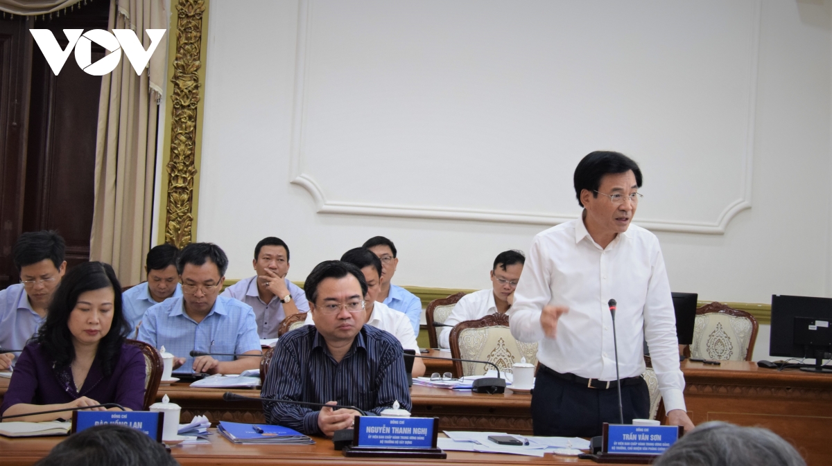 thu tuong de nghi tp.hcm giu on dinh kinh te vi mo, kiem soat lam phat hinh anh 4