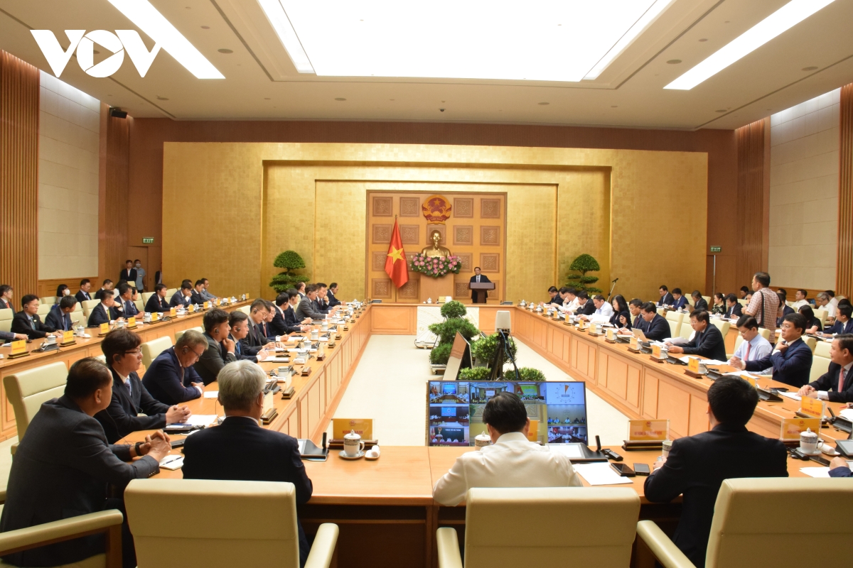 thu tuong pham minh chinh gap go, doi thoai voi cong dong doanh nghiep han quoc hinh anh 3