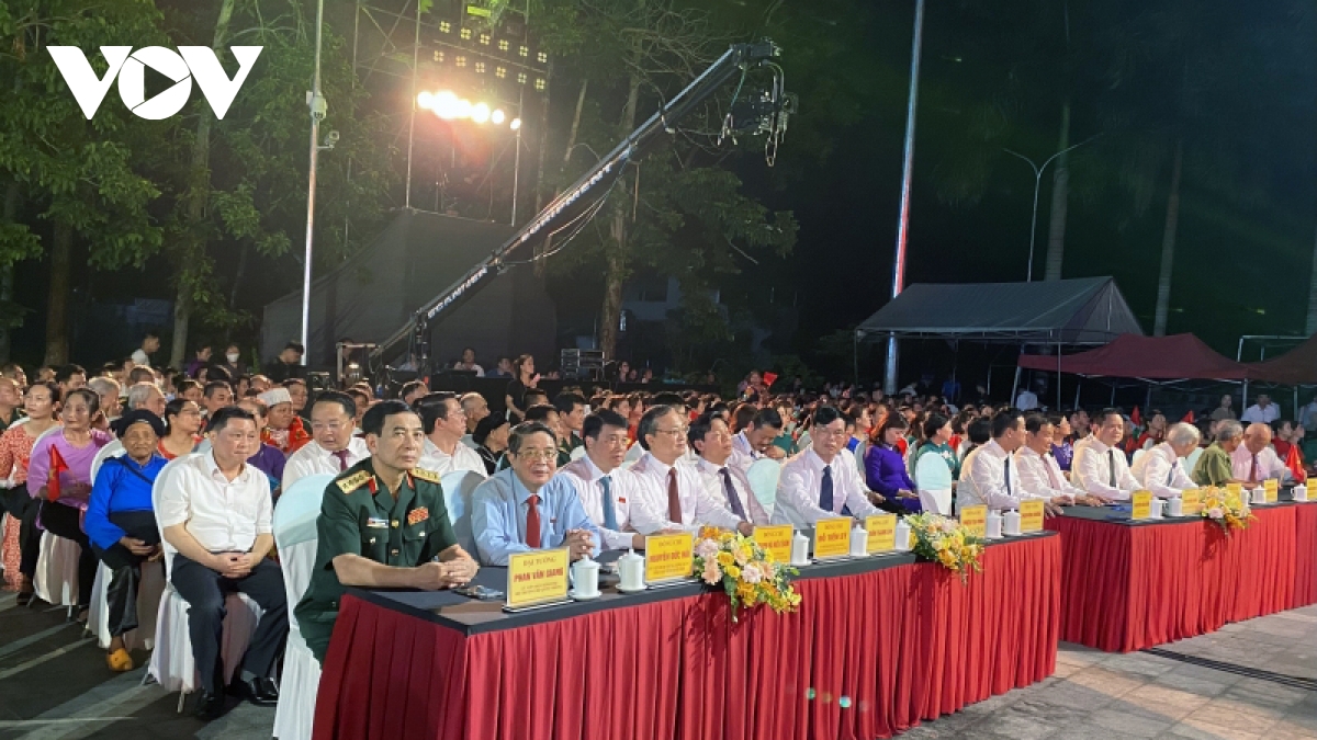  khuc trang ca hoa binh - tri an nhung nguoi nga xuong vi hoa binh cua dan toc hinh anh 6