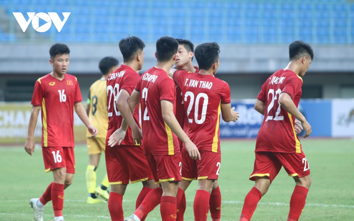 u19 viet nam thang u19 brunei 4-0 trong ngay thu mon ho tung han nhan the do hinh anh 1