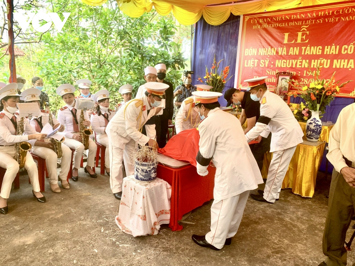 tim kiem, quy tap, xac dinh danh tinh hai cot liet sy kho may cung phai lam hinh anh 1