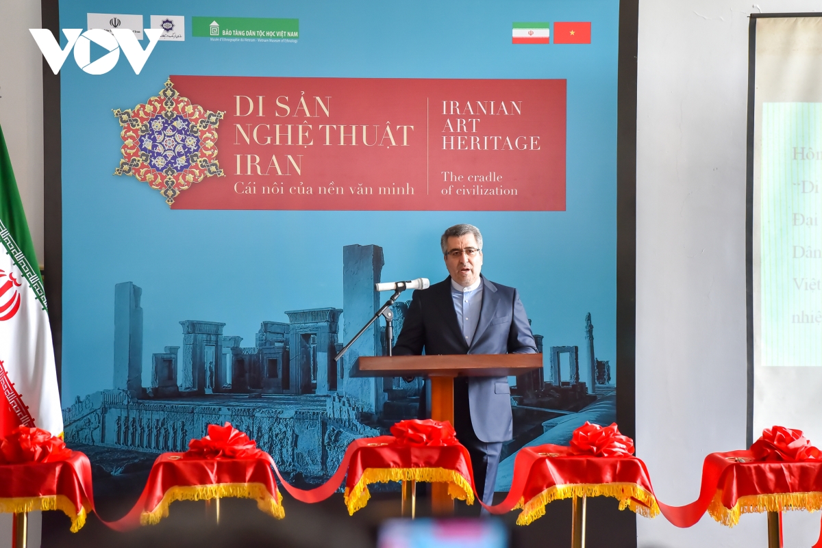 Dua van hoa nghe thuat iran gan hon voi cong chung hinh anh 2
