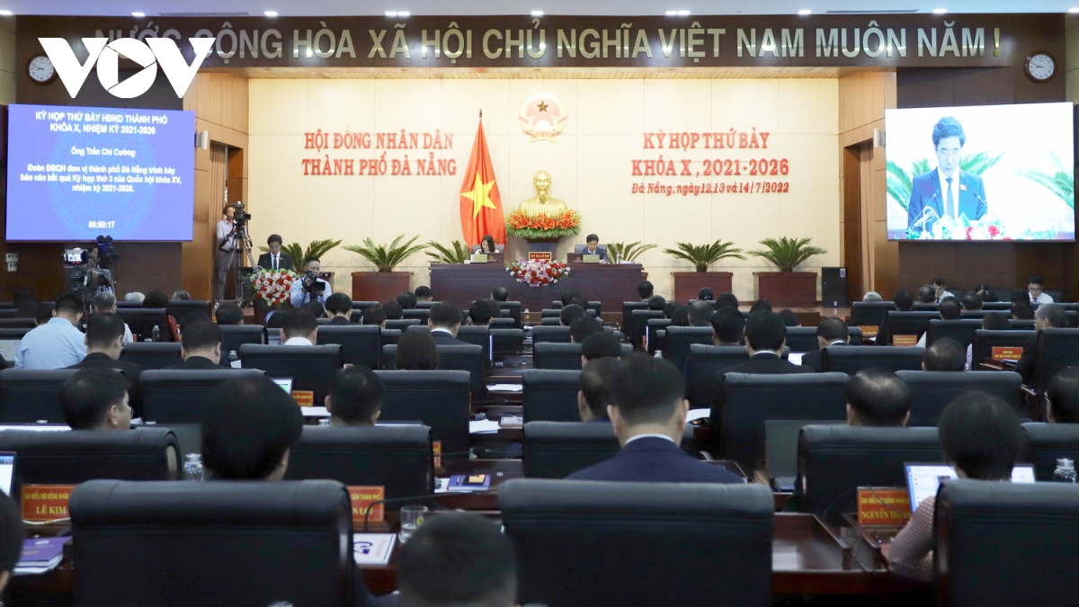 vi sao nhieu can bo, cong chuc o Da nang xin nghi viec hinh anh 1