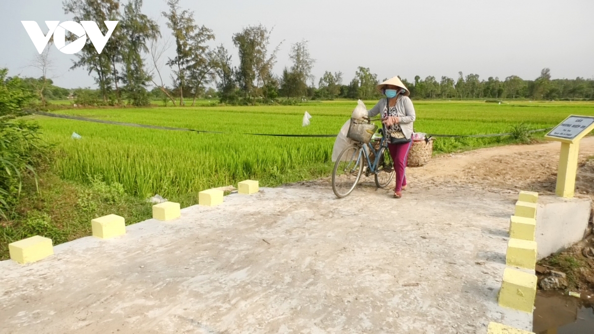 nguoi thuong binh bo tien tui xay gan 30 cay cau dan sinh hinh anh 1