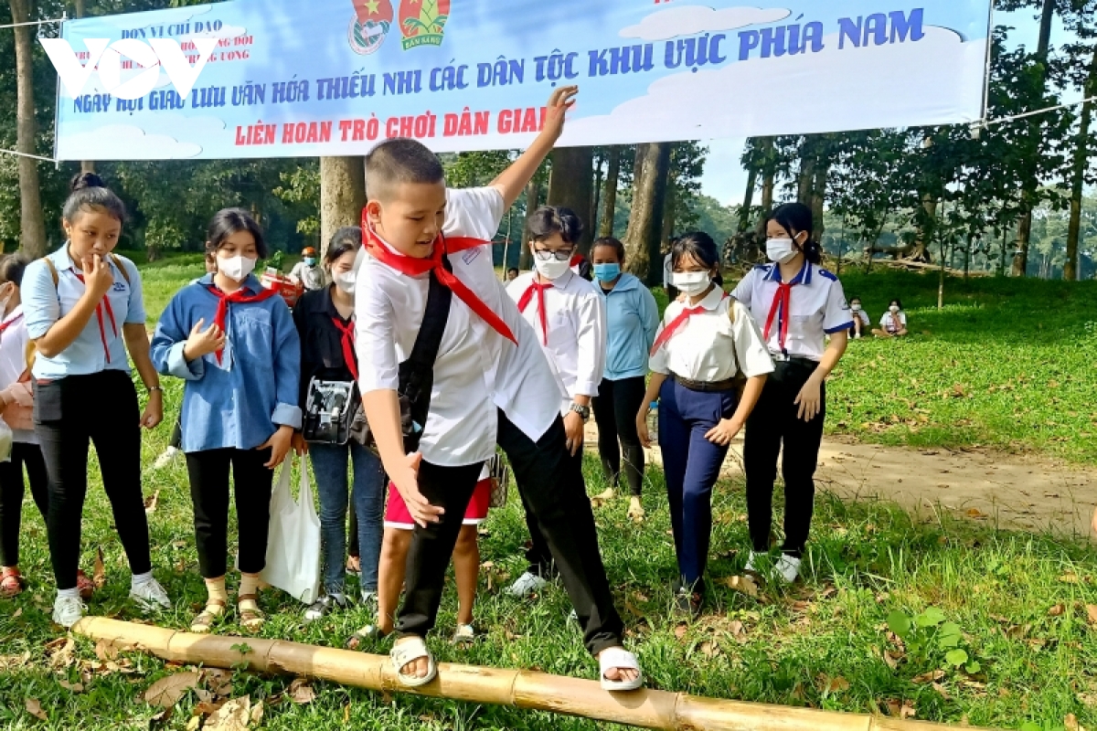An tuong ngay hoi van hoa thieu nhi cac dan toc khu vuc phia nam hinh anh 6