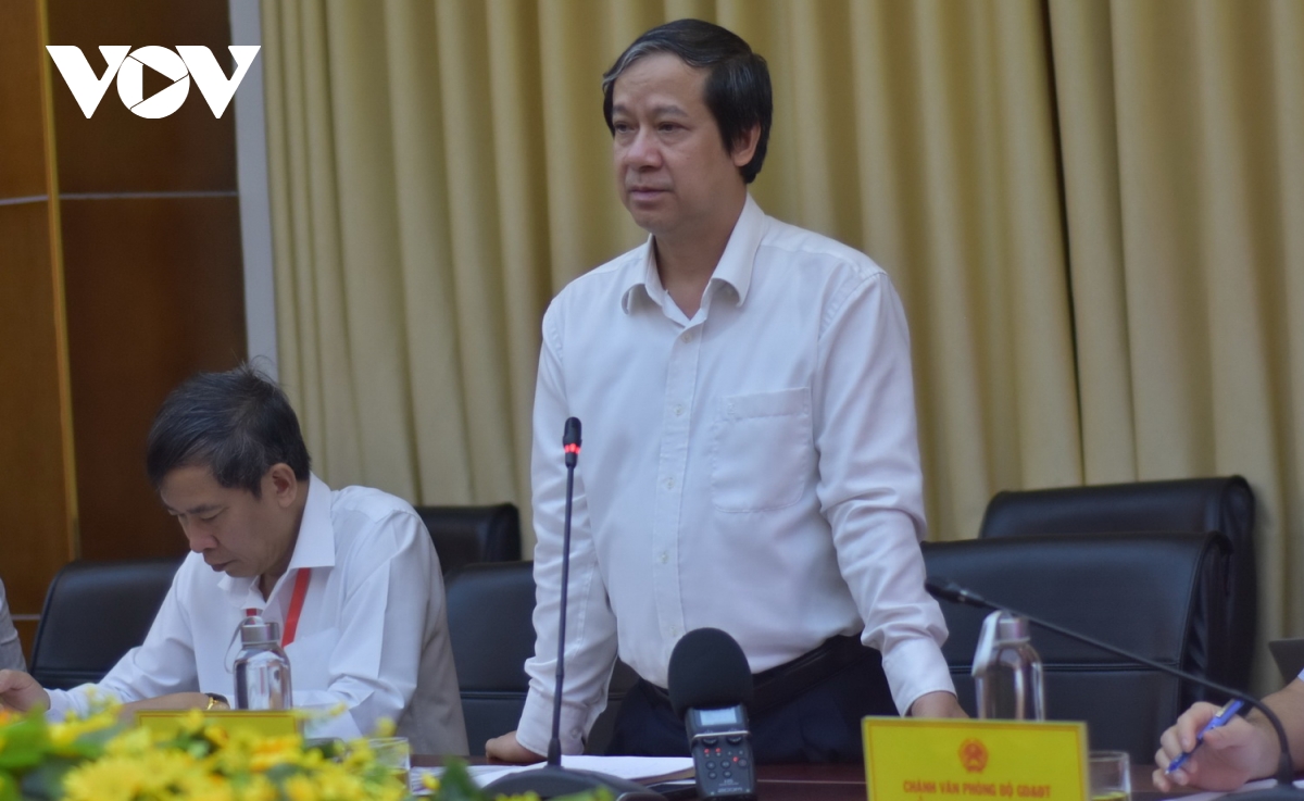 bo truong nguyen kim son cam cac truong ep hay goi y mua sach tham khao hinh anh 4