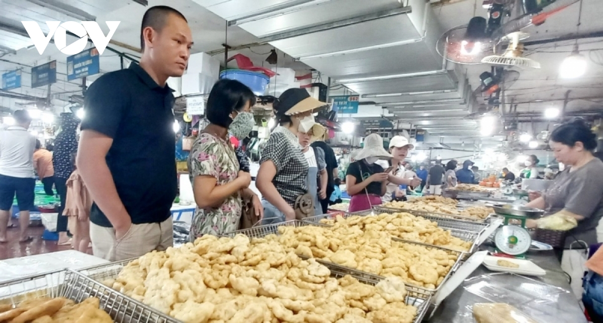 xang dau ha gia, ngu dan quang ninh tiep tuc vuon khoi hinh anh 2