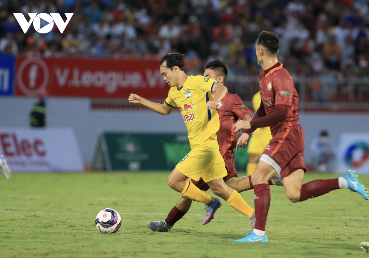 hoa binh Dinh, hagl van chua biet thang o v-league 2022 hinh anh 1
