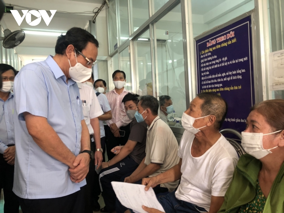 pháo đài phường xã ở tp.hcm gặp khó vì thiếu kinh phí chống dịch hình ảnh 1 phao dai phuong xa o tp.hcm gap kho vi thieu kinh phi chong dich hinh anh 1