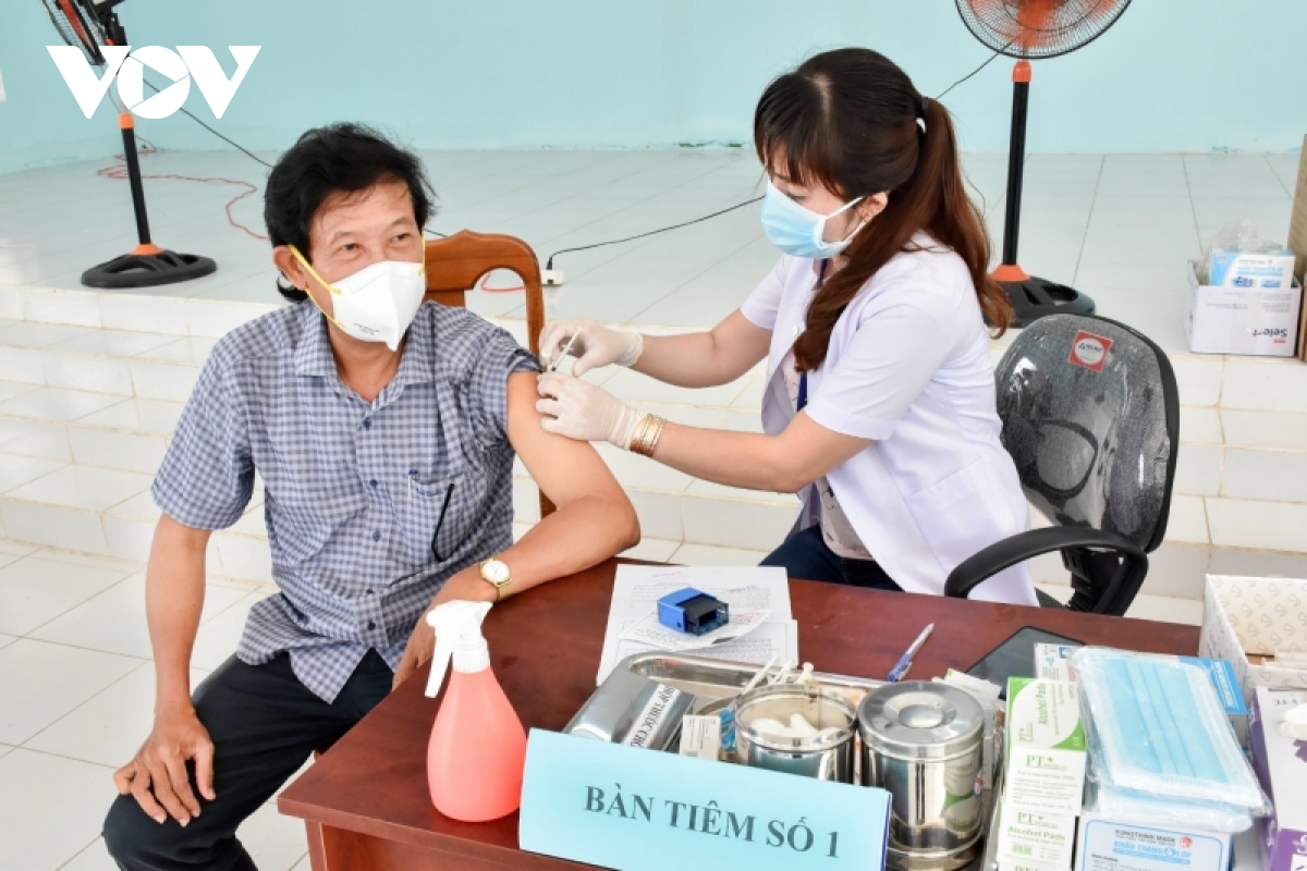 Dbscl tang toc tiem vaccine phong, chong covid-19 hinh anh 4