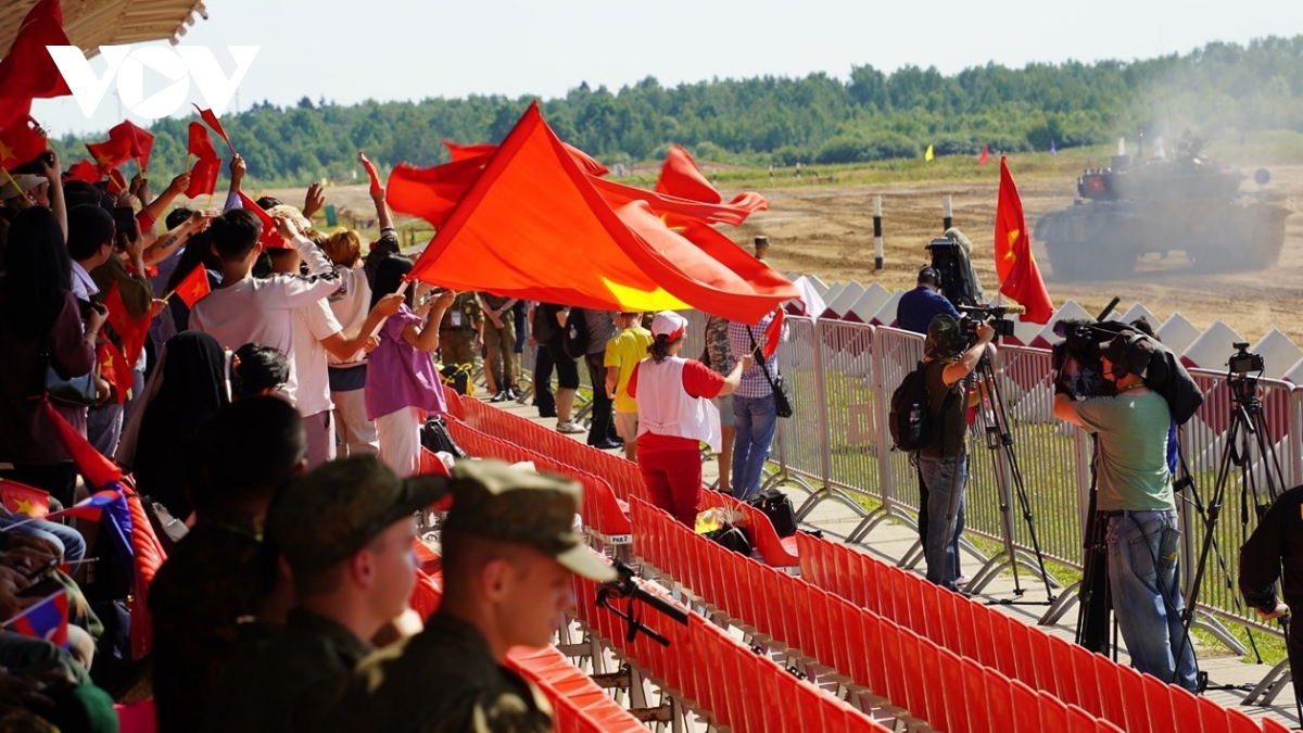 Doi tuyen xe tang viet nam thi dau cung cac doi manh tai army games 2022 hinh anh 3