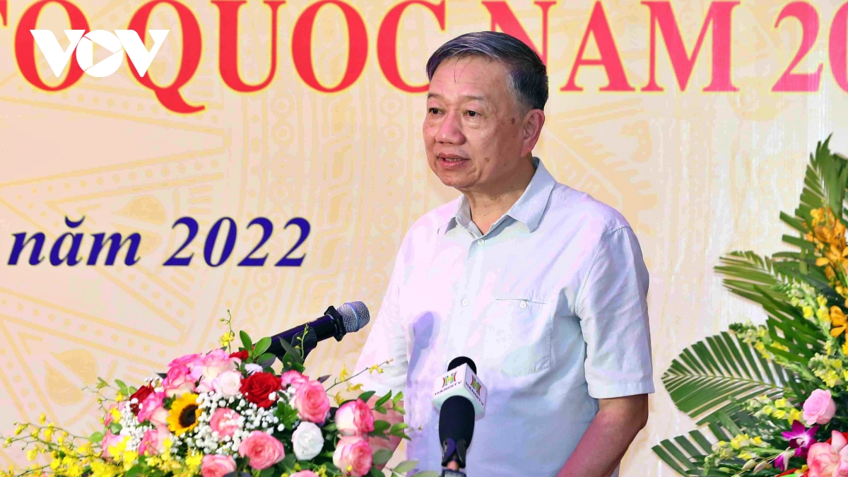 bo truong to lam du ngay hoi toan dan bao ve an ninh to quoc phuong quan thanh hinh anh 2