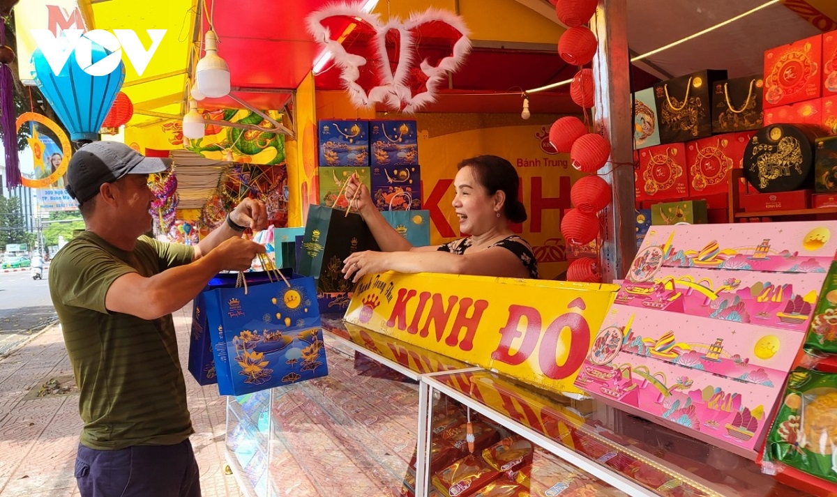 thi truong banh trung thu tai Dak lak soi dong vao mua hinh anh 1