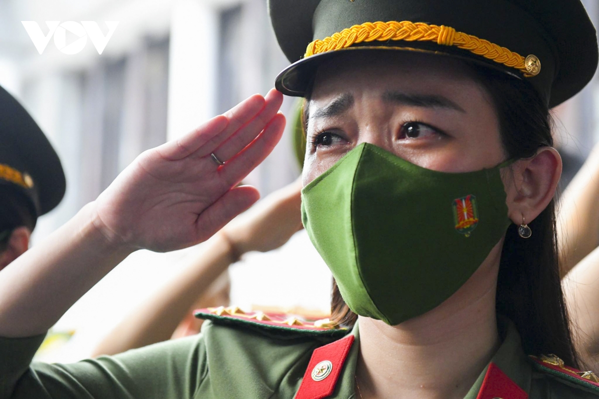 Dong doi, nguoi dan mat nhoa le tien biet 3 liet si pccc ve noi an nghi hinh anh 4