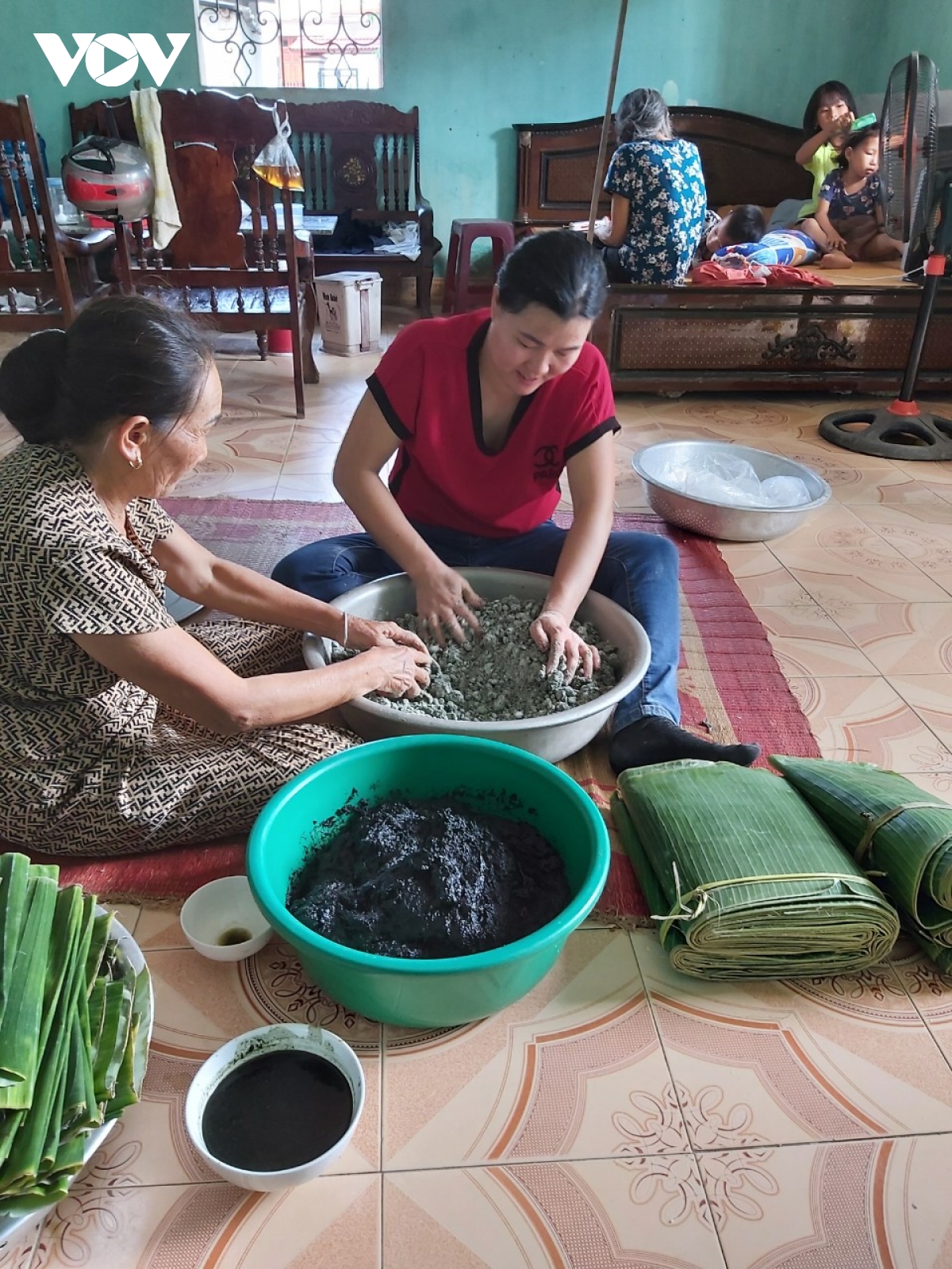 len lang son an tet pay tai cua nguoi tay, nung ram thang 7 hinh anh 2
