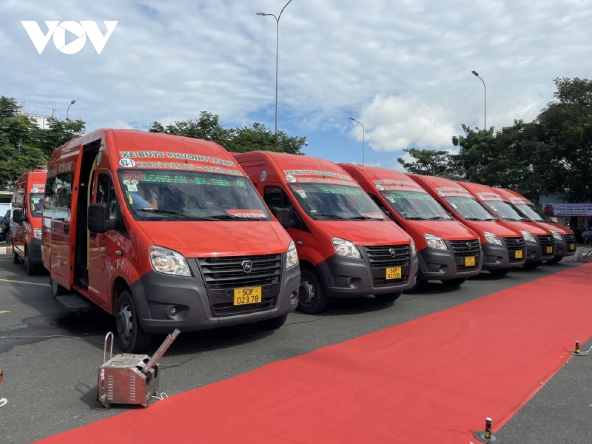 khai truong tuyen xe buyt lien tinh tp.hcm - long an - tien giang hinh anh 1