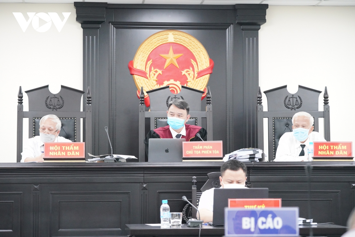 cuu truong cong an quan tay ho - phung anh le linh 7 nam 6 thang tu hinh anh 2
