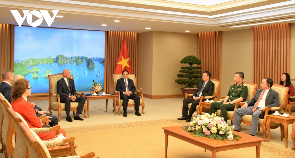 thu tuong pham minh chinh tiep Doan cac nha khoa hoc nga hinh anh 2