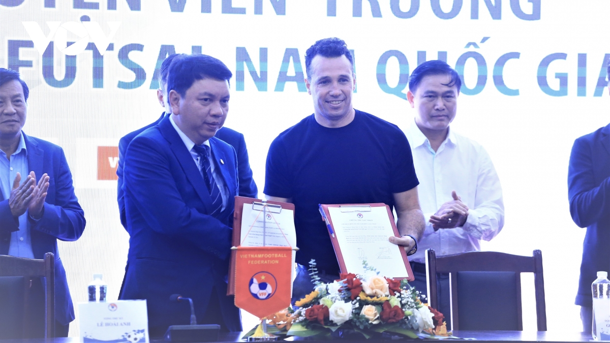 vff mat gan 1 nam de dua hlv vo dich world cup ve dan dat Dt futsal viet nam hinh anh 1