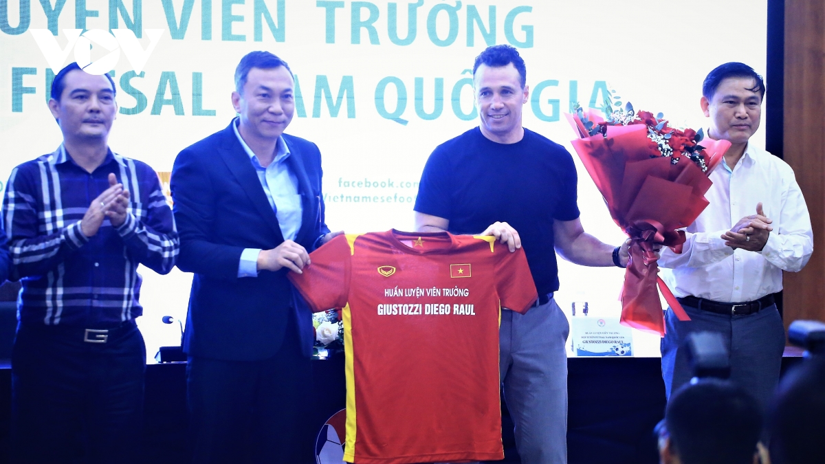 vff mat gan 1 nam de dua hlv vo dich world cup ve dan dat Dt futsal viet nam hinh anh 2