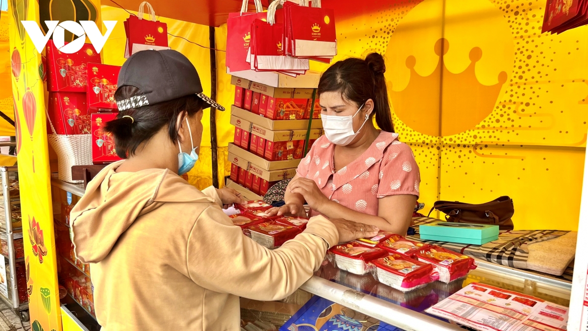thi truong banh trung thu tai tp.hcm bat dau soi dong hinh anh 2