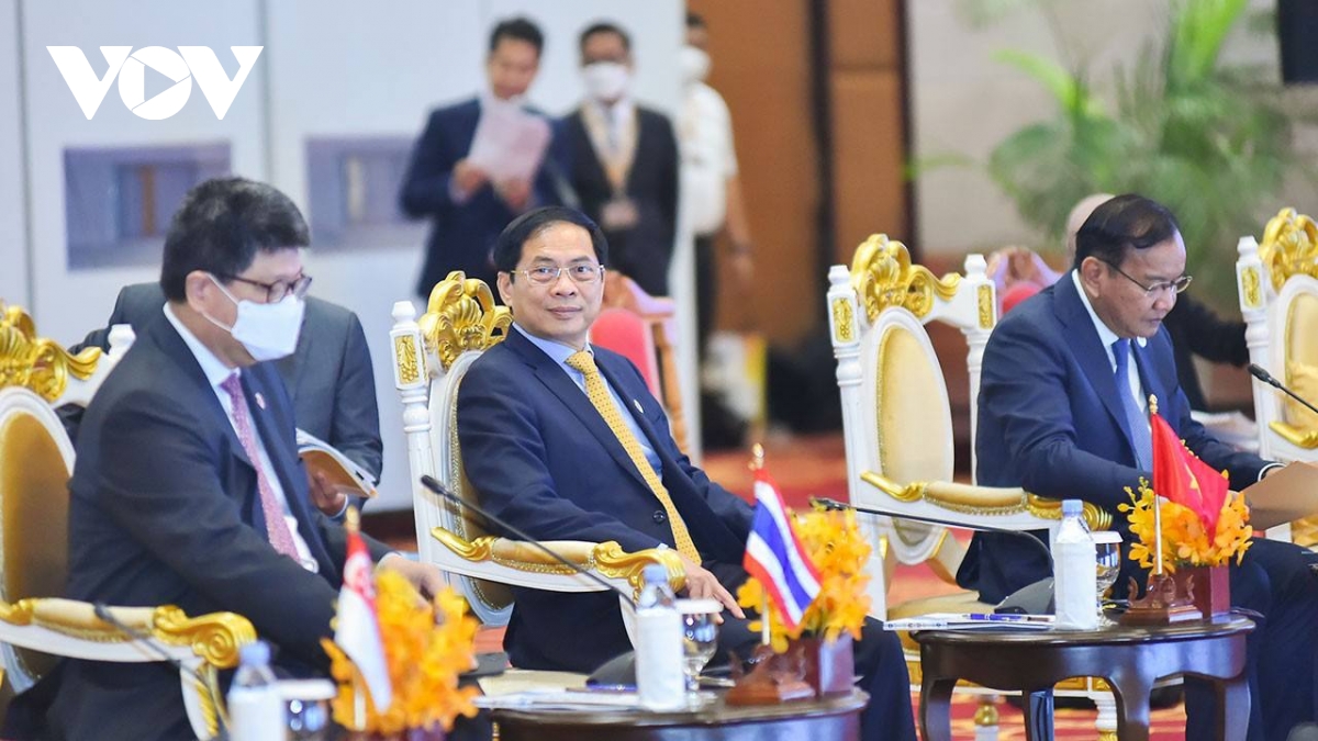 bo truong bui thanh son tham du hoi nghi bo truong ngoai giao asean lan thu 55 hinh anh 1