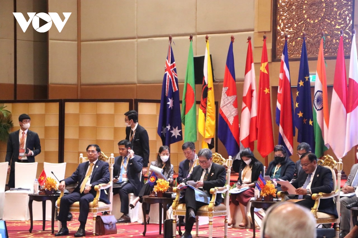 dien dan khu vuc asean lan thu 29 Doi thoai thuc chat, trao doi sau rong hinh anh 3