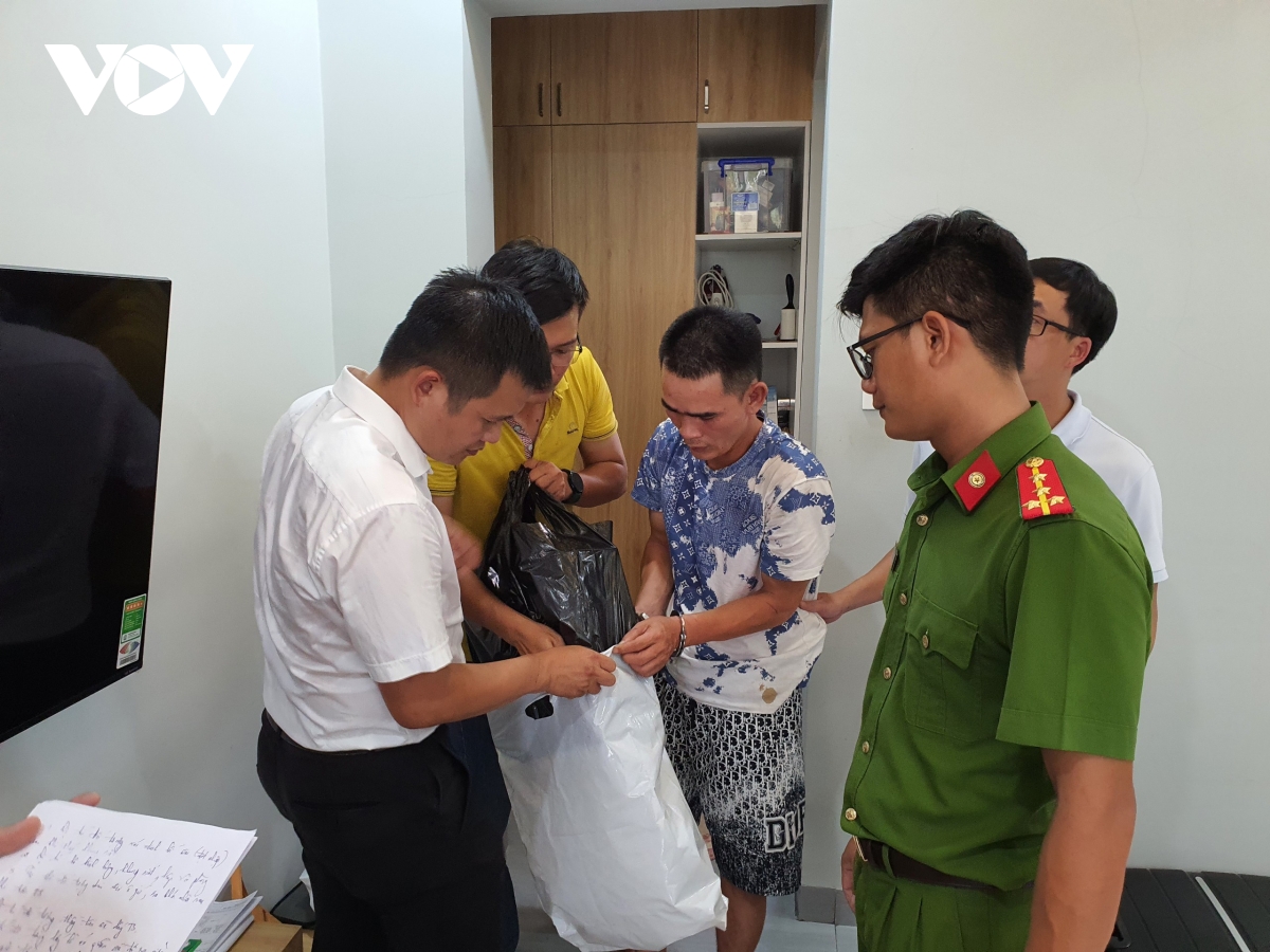  sieu trom dot nhap nha dan cuom hon 1,7 ty dong hinh anh 2