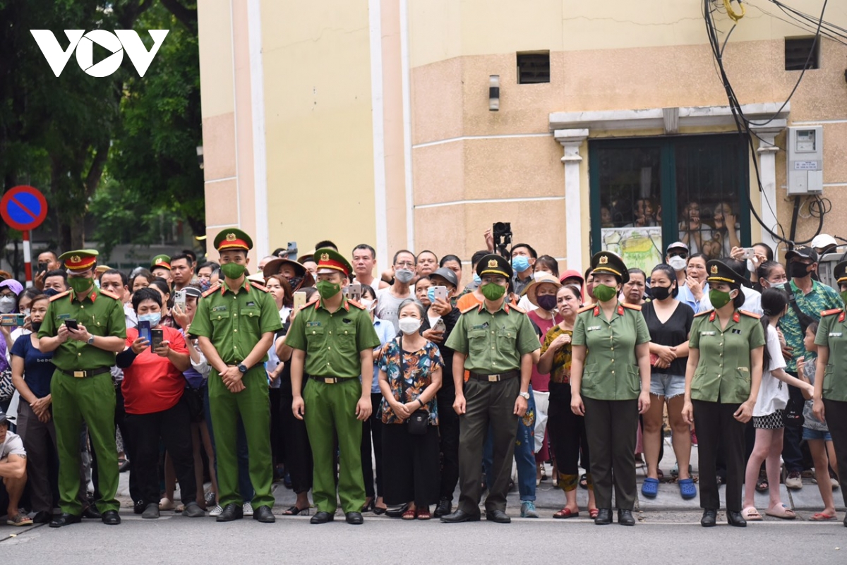Dong doi, nguoi dan mat nhoa le tien biet 3 liet si pccc ve noi an nghi hinh anh 3