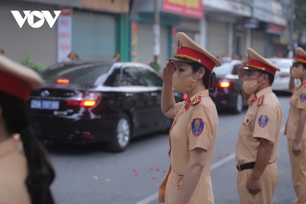 Dong doi, nguoi dan mat nhoa le tien biet 3 liet si pccc ve noi an nghi hinh anh 9