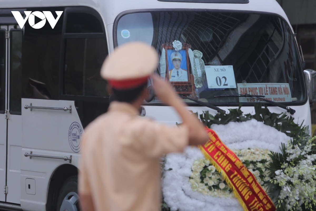 Dong doi, nguoi dan mat nhoa le tien biet 3 liet si pccc ve noi an nghi hinh anh 7