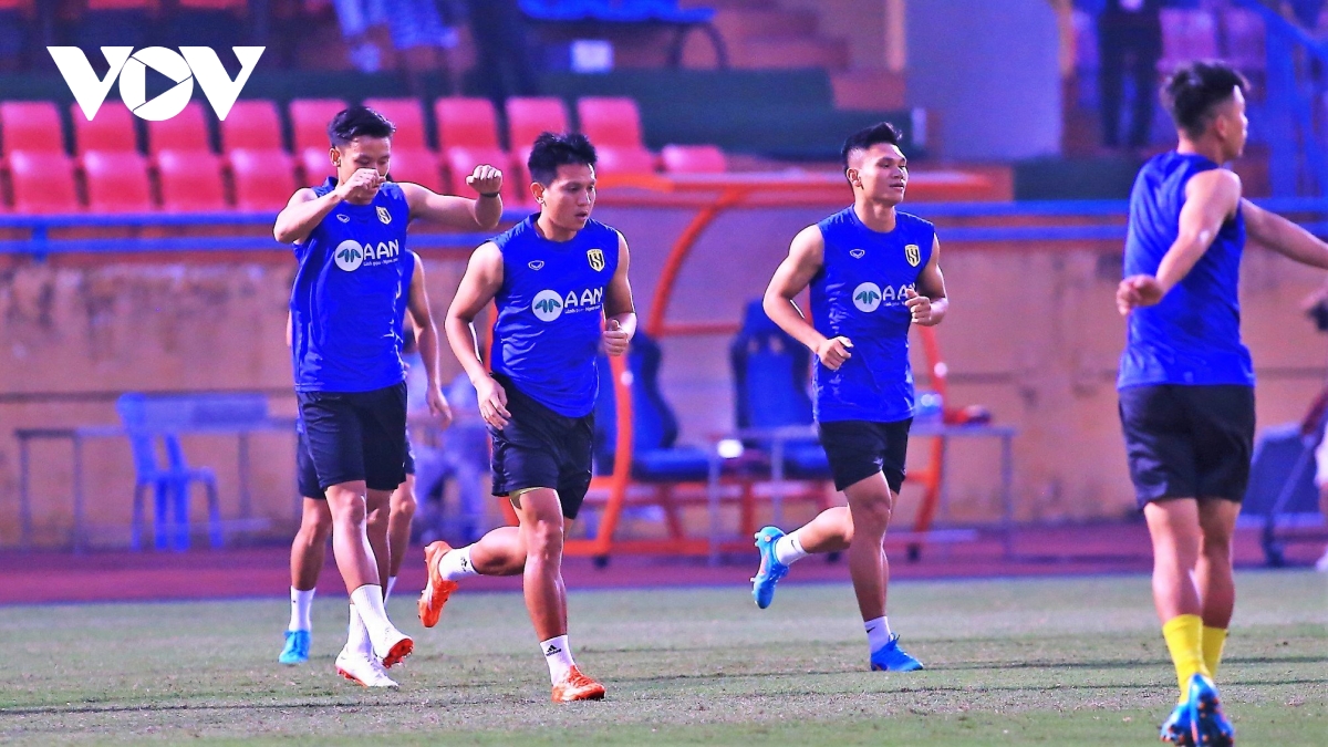 trUc tiEp viettel fc 0 - 0 slna Doi cong man nhan hinh anh 2