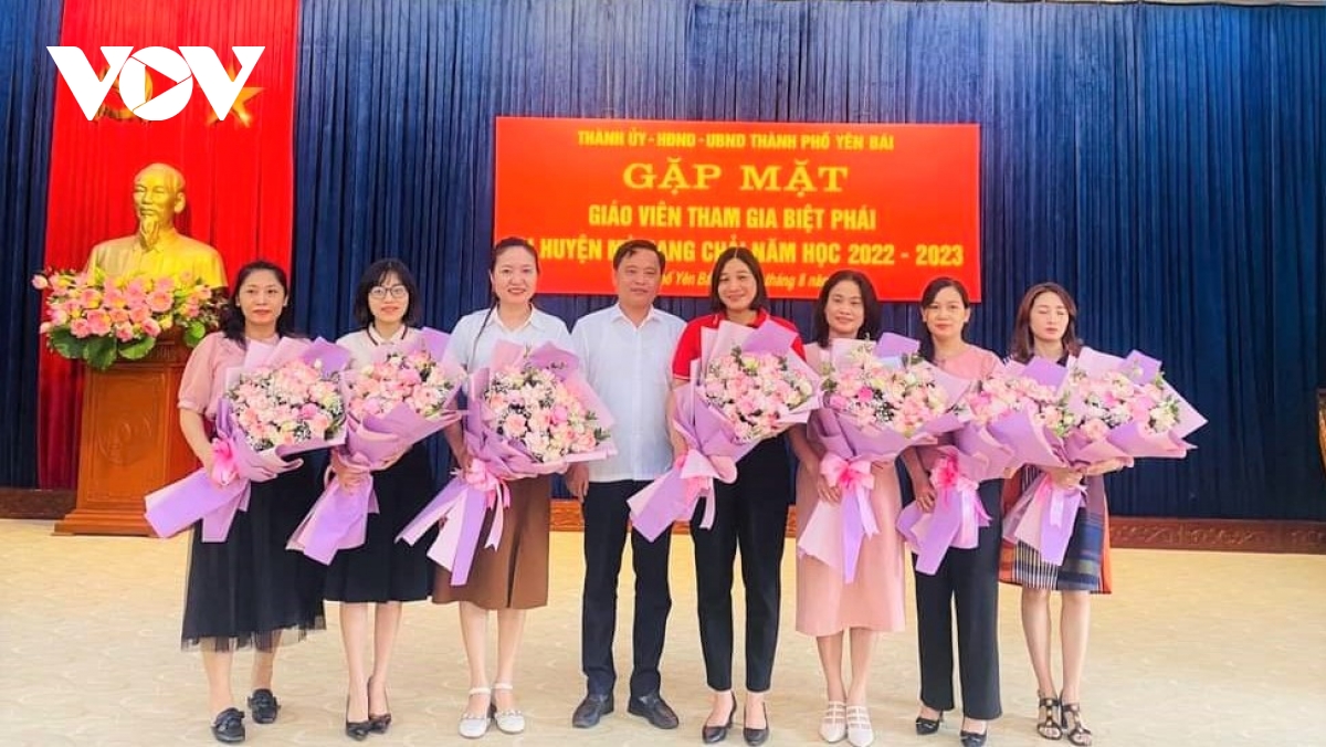 yen bai biet phai giao vien len vung cao de khac phuc viec thieu giao vien cuc bo hinh anh 1