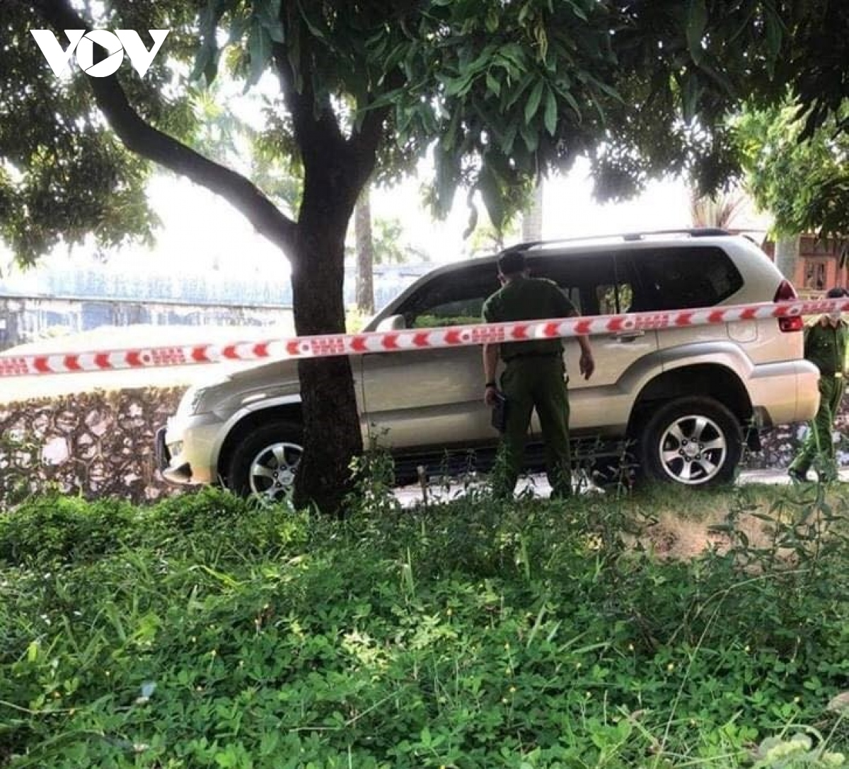 nghi van nguoi dan ong tu vong trong xe o to tai quang ninh do tram cam hinh anh 1