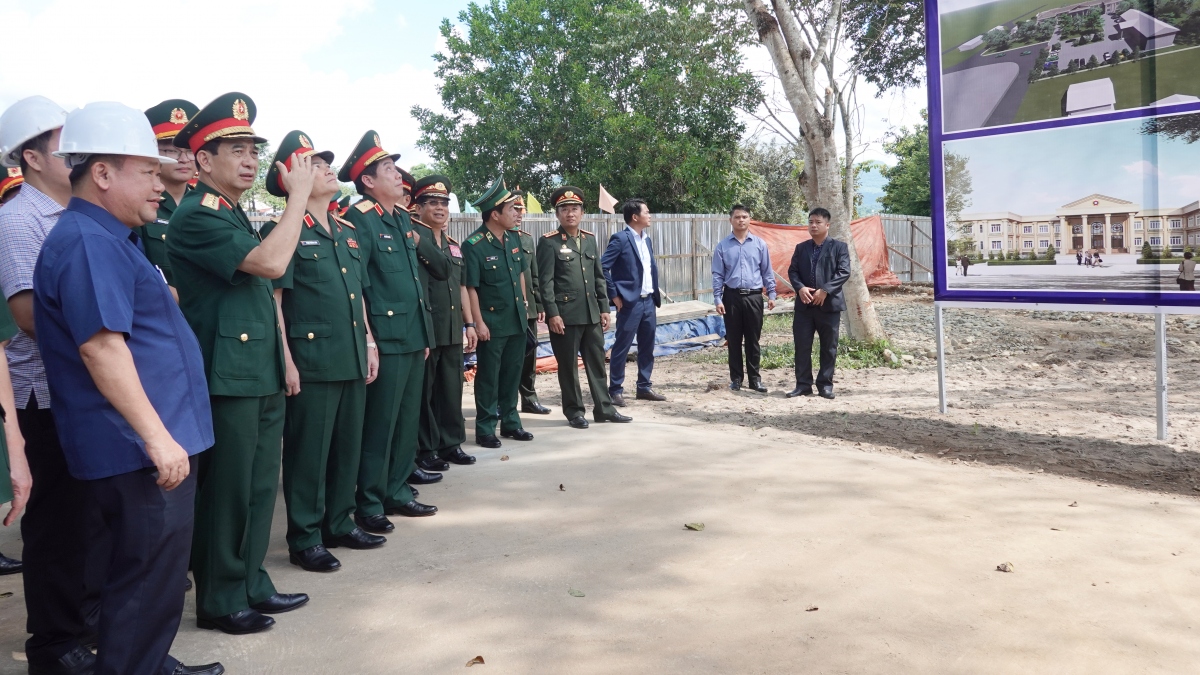 Dai tuong phan van giang tham su doan bo binh 1 quan doi nhan dan lao hinh anh 2