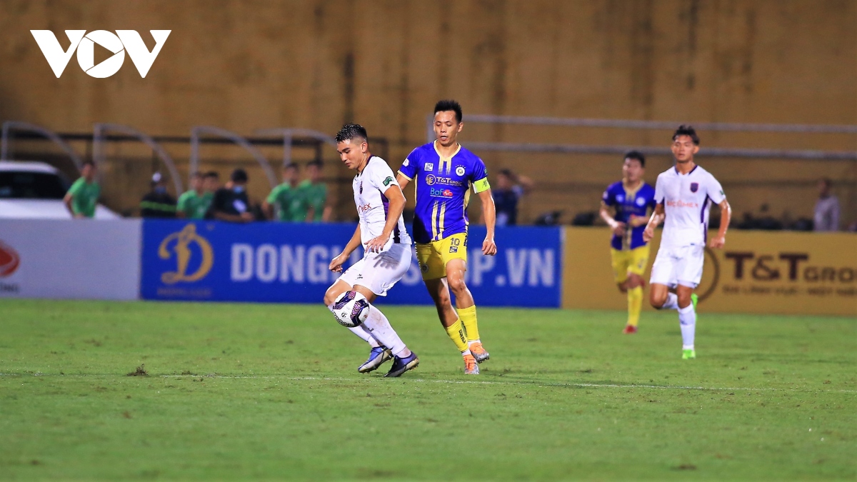 Doi hinh tieu bieu vong 17 v-league 2022 ha noi fc ap dao hinh anh 1