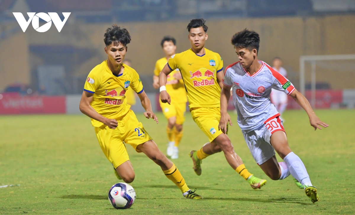 van toan dau don khi hagl 7 tran lien khong thang o v-league 2022 hinh anh 10