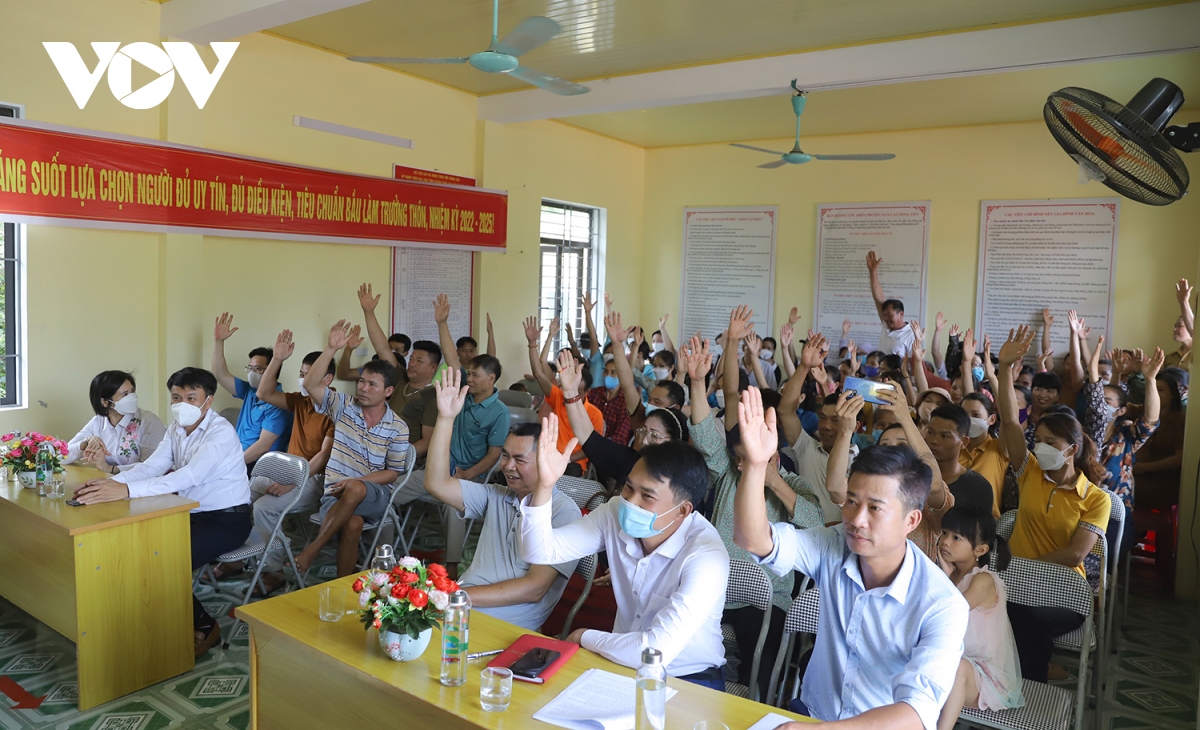  dan tin - Dang cu buoc dot pha xay dung to chuc co so Dang vung manh o quang ninh hinh anh 4