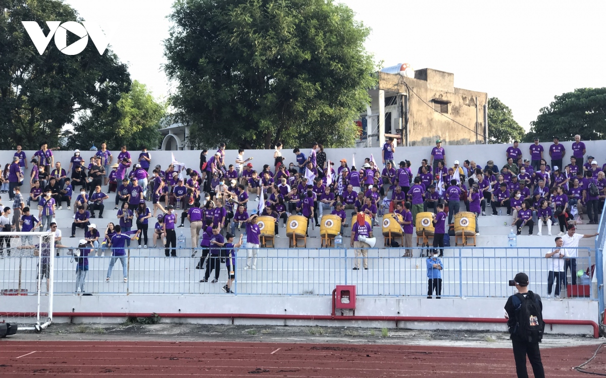 cDv hai phong nhuom do khan dai, chao lua lach tray nhan chim ha noi fc hinh anh 3
