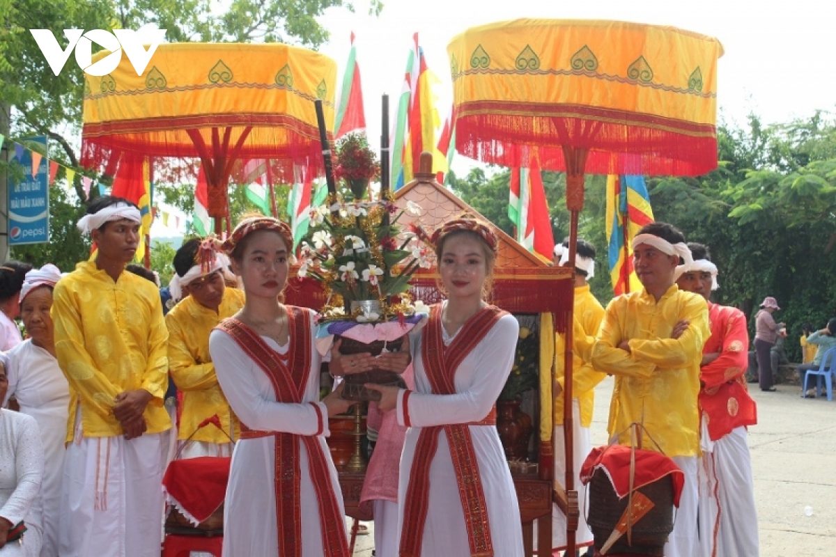 binh thuan khai hoi kate hinh anh 2