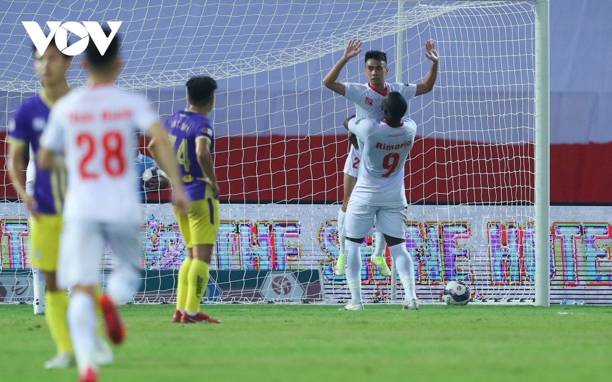 cDv hai phong nhuom do khan dai, chao lua lach tray nhan chim ha noi fc hinh anh 8